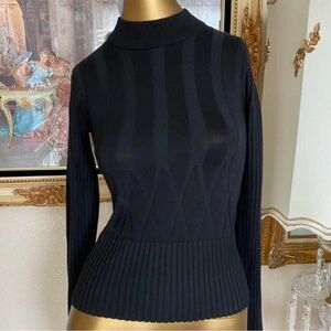 NWT's!! Form fitting Truth By Rupublic Lightweight Sweater